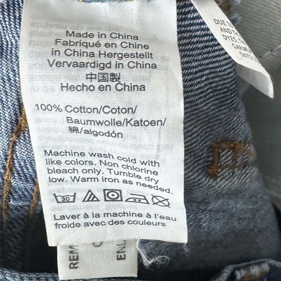 Madewell Rigid Denim A-Line Mini Skirt in Hughes Wash: Button-Front Edition 27 - Picture 15 of 16